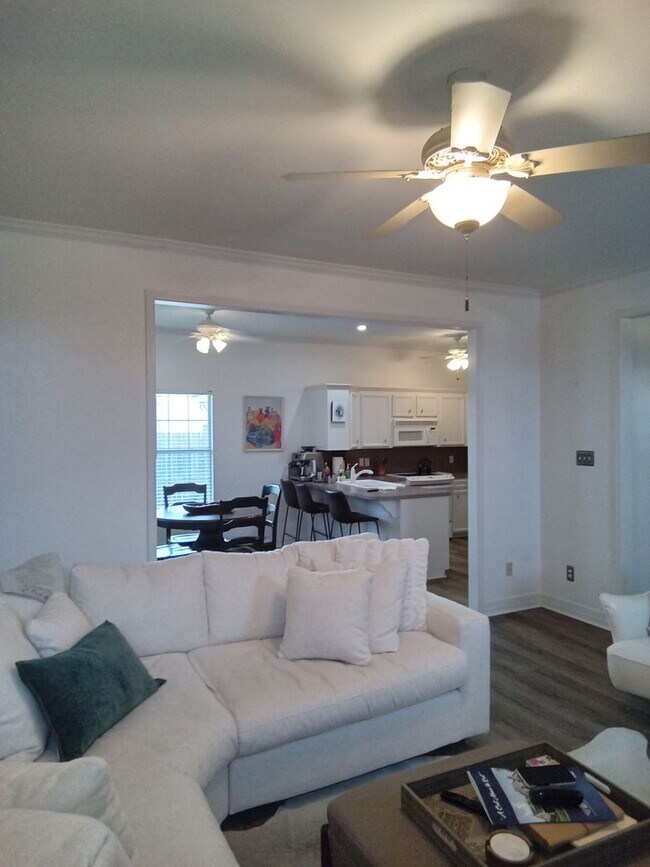 Building Photo - ****JUNIPER PLACE***