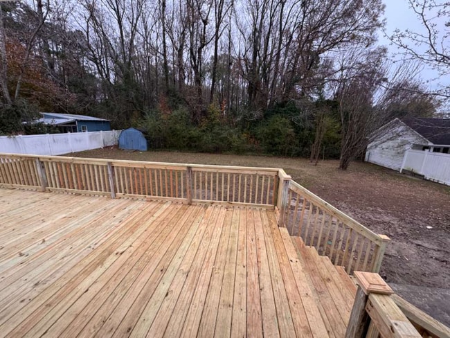 Foto del edificio - 3061 Sweetpine Ln