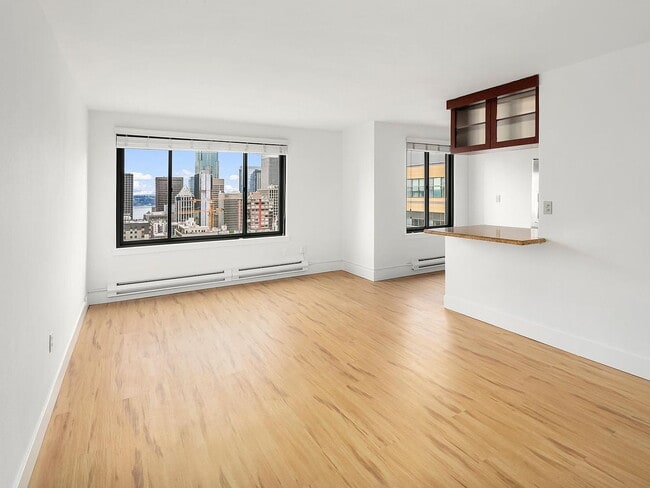 Building Photo - 1105 Spring St