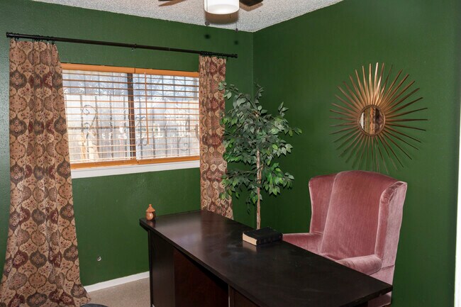 Home Office - 6930 Ashbrook