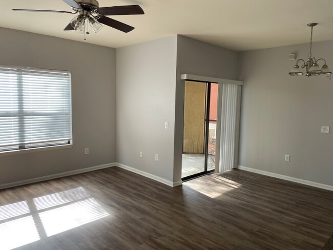 Building Photo - 2188 Chianti Pl