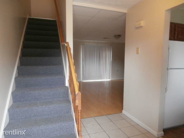 Building Photo - 2 br, 1.5 bath Townhome - 1136 Northwood L...