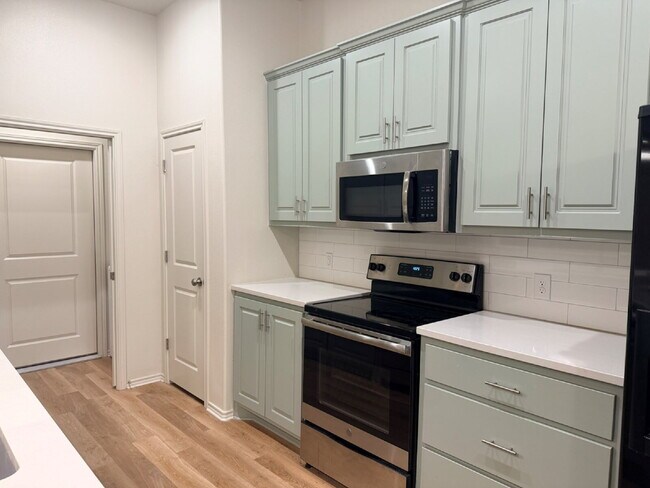 Foto del edificio - 2 bedroom 2 bathroom