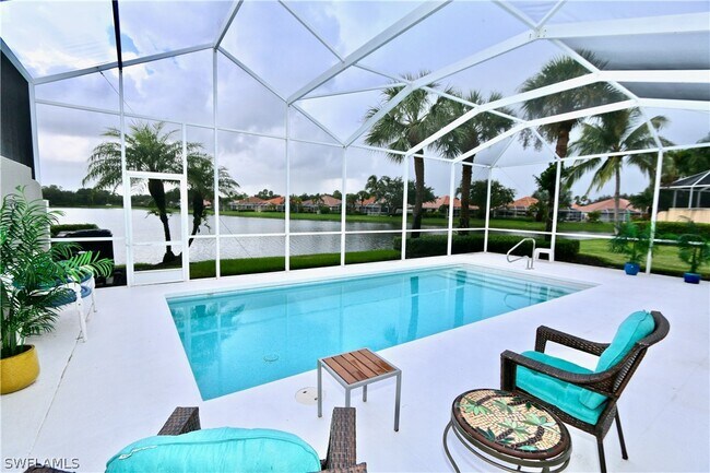 Foto del edificio - 5495 Freeport Ln