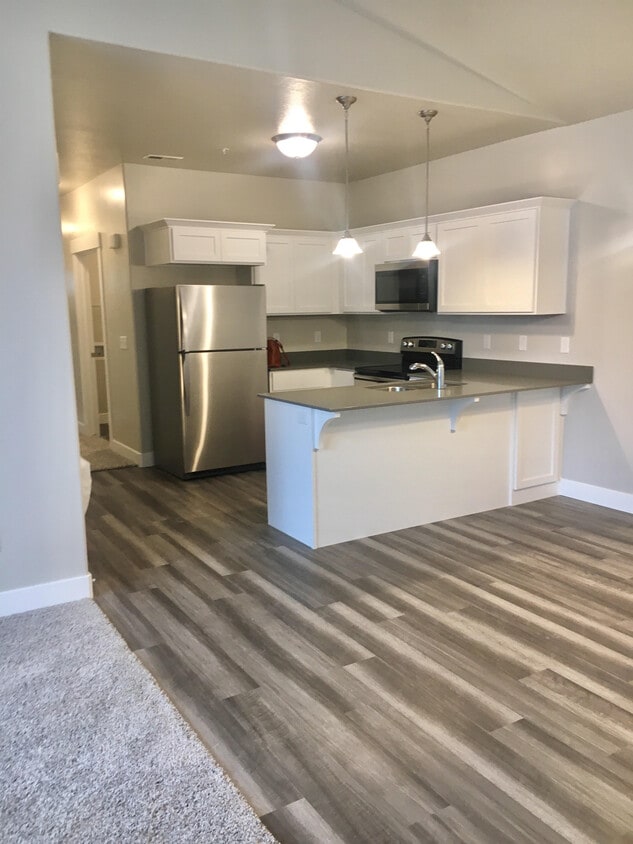 3772 W 1850 N Unit 301, Lehi, UT 84043 Condo for Rent in Lehi, UT