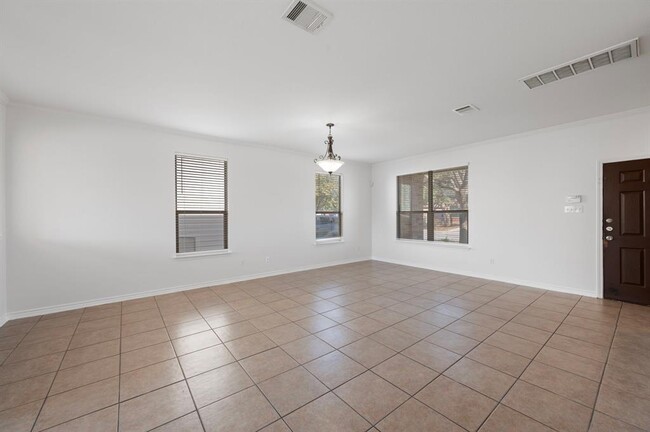 Foto del edificio - 1635 Bayland St