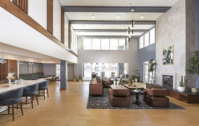 Foto del edificio - Juniper Square 55+ Apartments