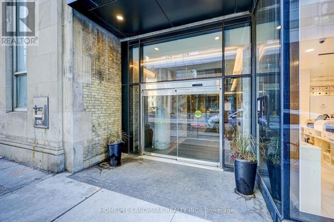 Building Photo - 215-1215 Queen St W