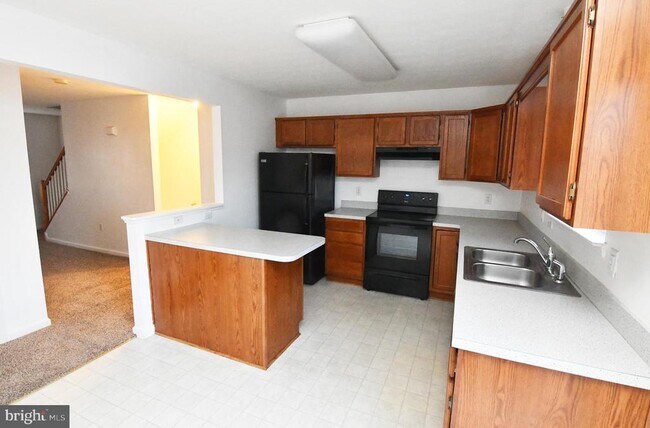 Building Photo - 200 Weathervane Dr