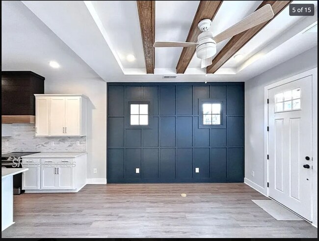 Building Photo - 1200 Windsor Sq