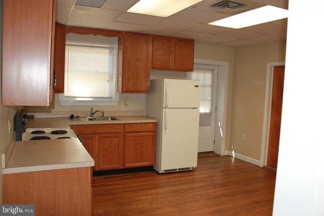 Foto del edificio - 122 E Queen St