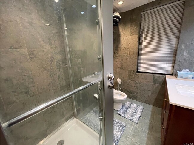 Foto del edificio - 90 Main St