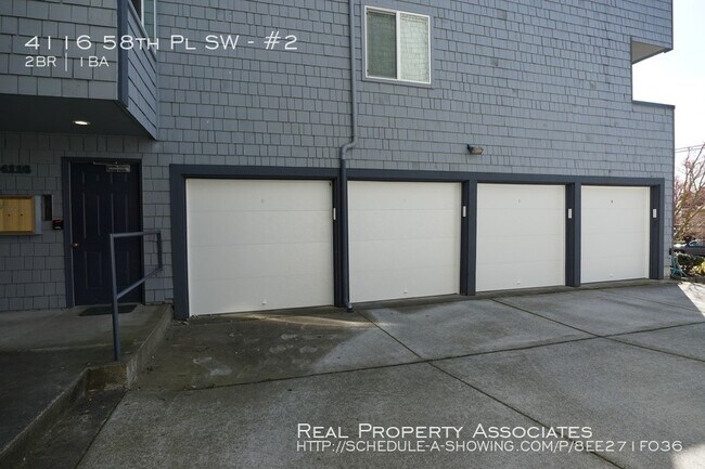 Building Photo - Gorgeous Condominium Near the Water!
