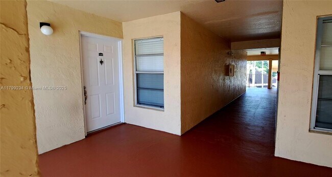 Foto del edificio - 15320 SW 106th Terrace