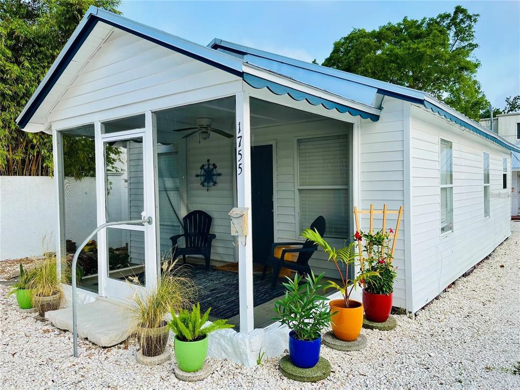 Foto principal - 1755 Siesta Dr