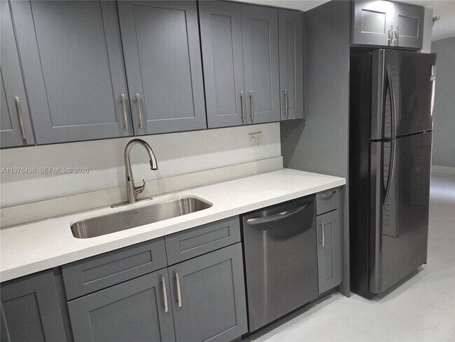 Foto del edificio - 506 NW 87th Ave