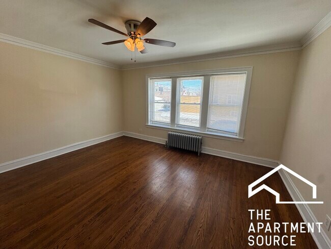 Photo - 2510 N Leclaire Ave Apartment