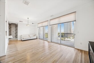 Building Photo - 3333 Allen Pkwy