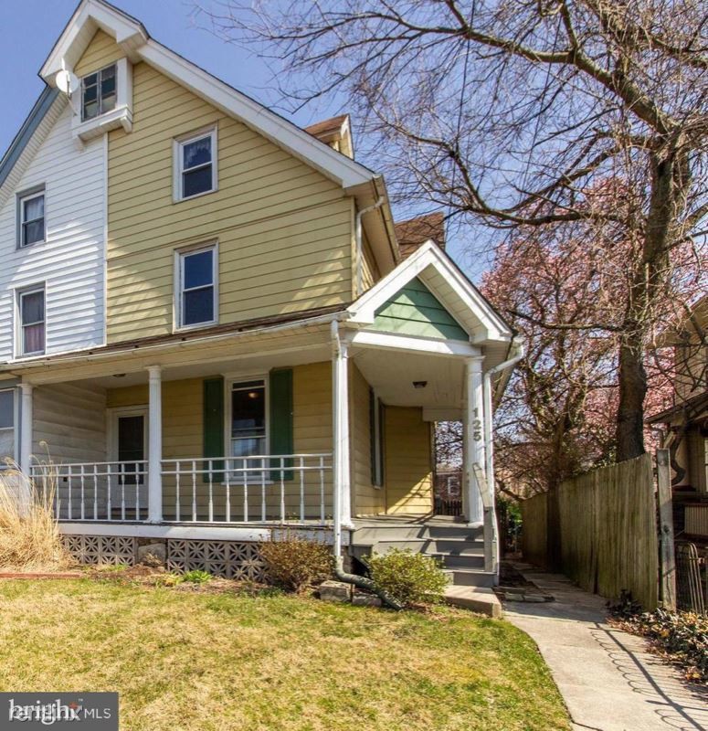 Primary Photo - 6 br, 2 bath House - 125 New St
