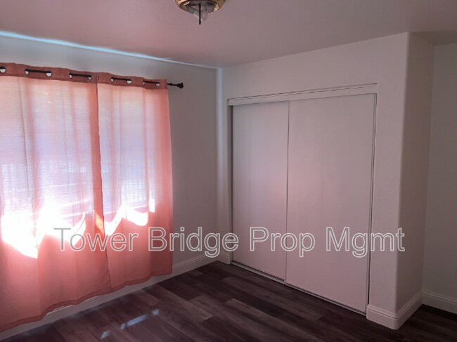 Foto del edificio - 4230 44th St