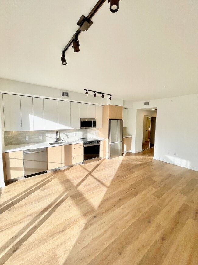 Photo - 1785 NE 124th St Apartment