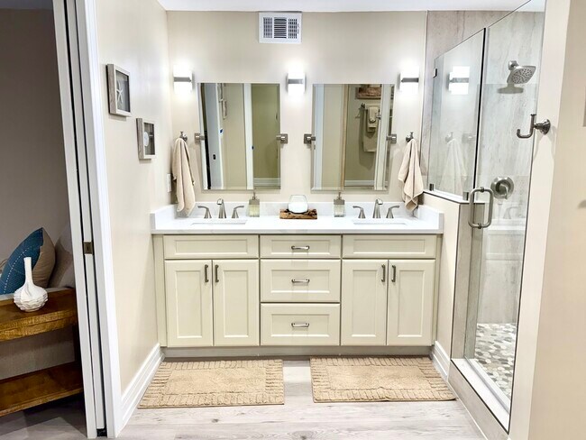Foto del edificio - 4082 Belair Ln