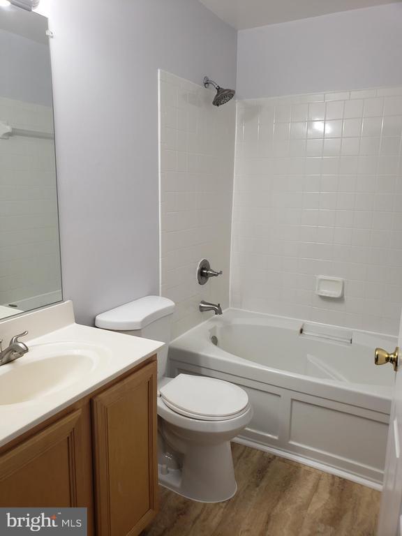 Foto del edificio - 13401 Ansel Terrace