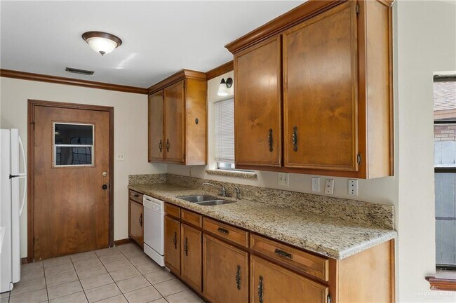 Foto del edificio - 6609 N 16th St