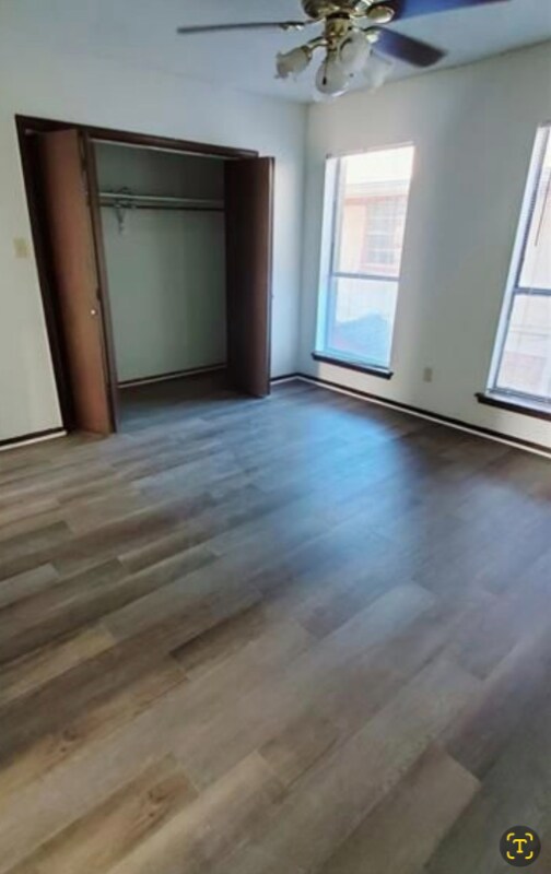 Foto del edificio - 10821 Roger Dr