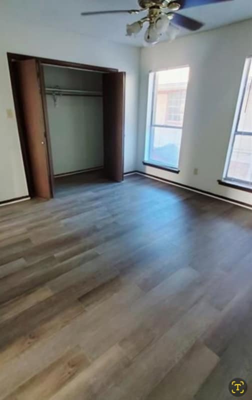 Building Photo - 10821 Roger Dr