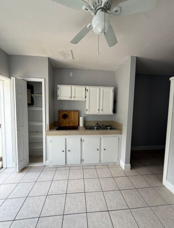 Building Photo - 2725 Uintah Ave