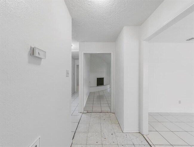 Foto del edificio - 6127 Sanford Rd