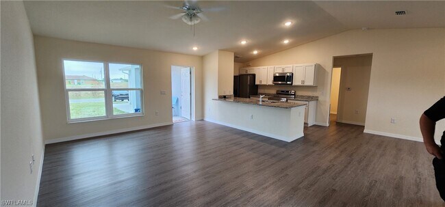 Building Photo - 7018 Palpano Cir