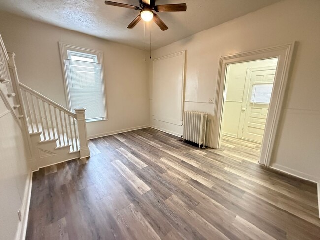 Building Photo - 334 W Wesley St