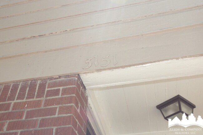 Building Photo - 3149 Jackson Ave