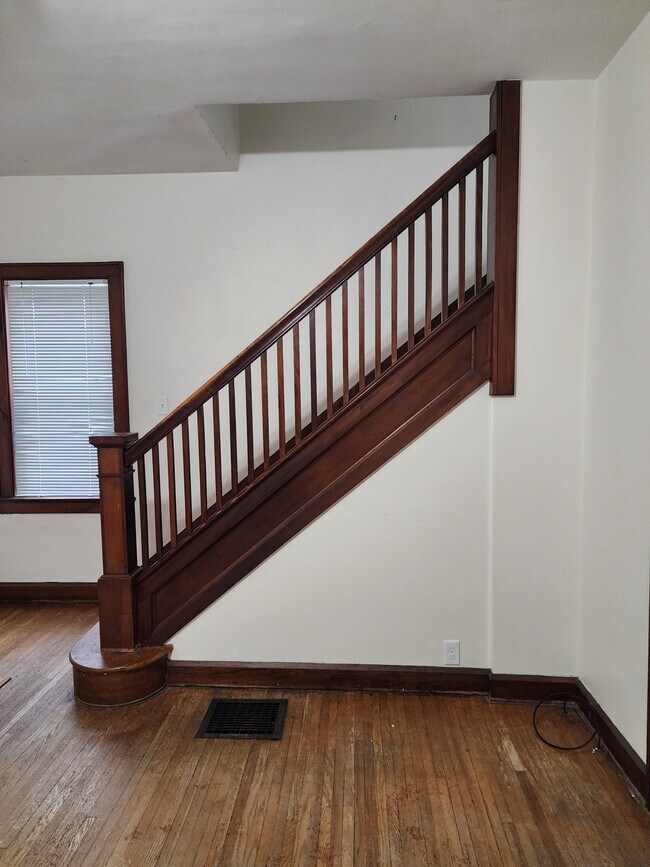 Foto del edificio - 1124 Lincoln Ave