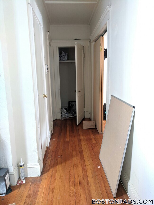 Building Photo - 1175 Boylston St