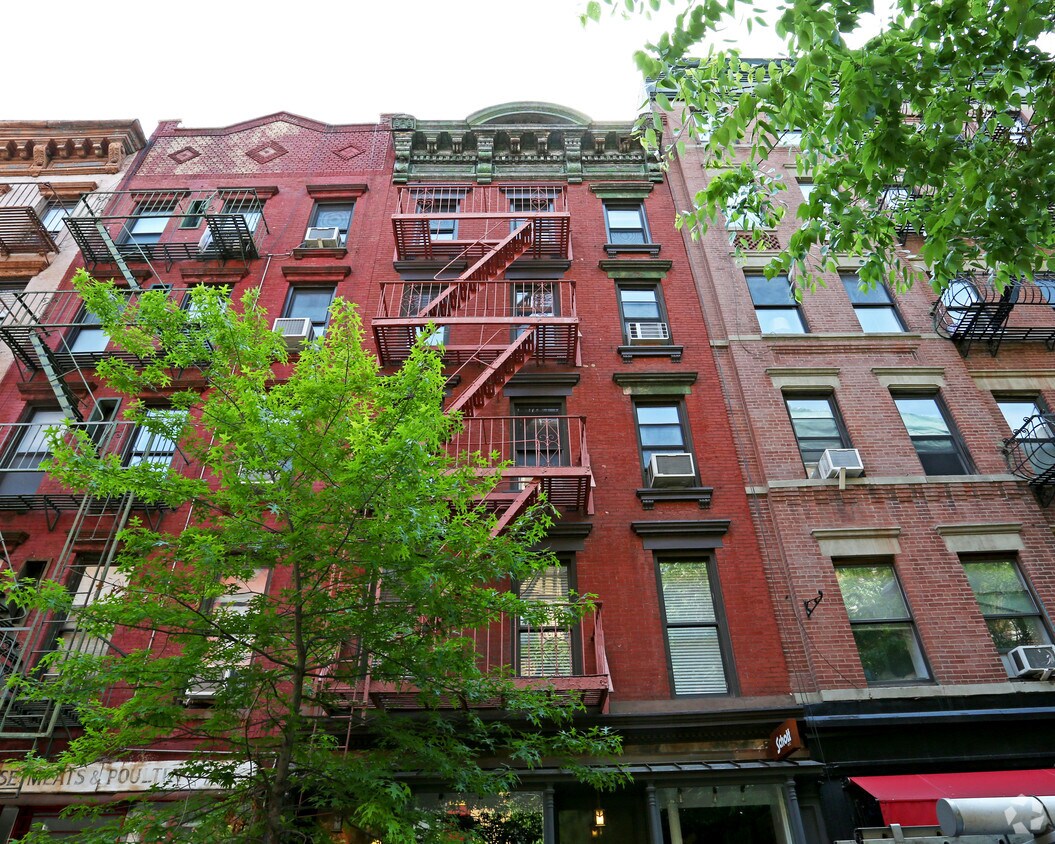 Building Photo - 236 Elizabeth St