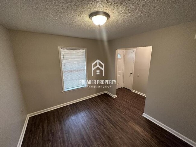 Building Photo - 4388 Northwood Hills Dr