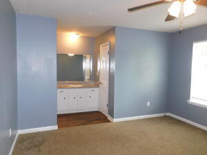 Building Photo - 2645 Cranbrook Dr