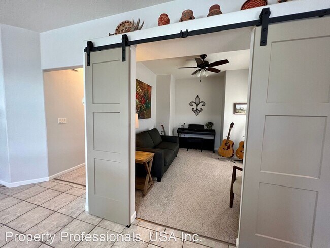Building Photo - 3 br, 1.5 bath House - 299 Limberpine Circle