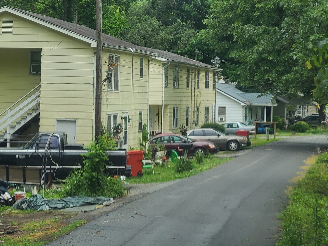 150 Edgewater Rd, Elizabethton, TN 37643 Apartments Elizabethton, TN