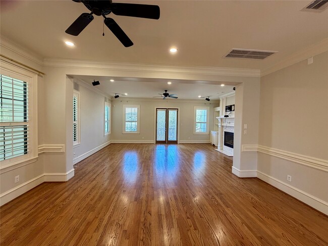 Foto del edificio - 2710 Nicholson St