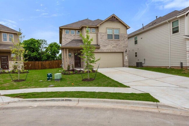 Building Photo - 15808 Celosia St