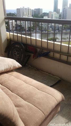 Building Photo - 2333 Kapiolani Blvd