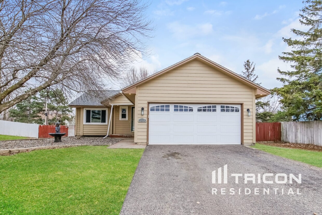 Foto principal - 1464 147th Ave NW