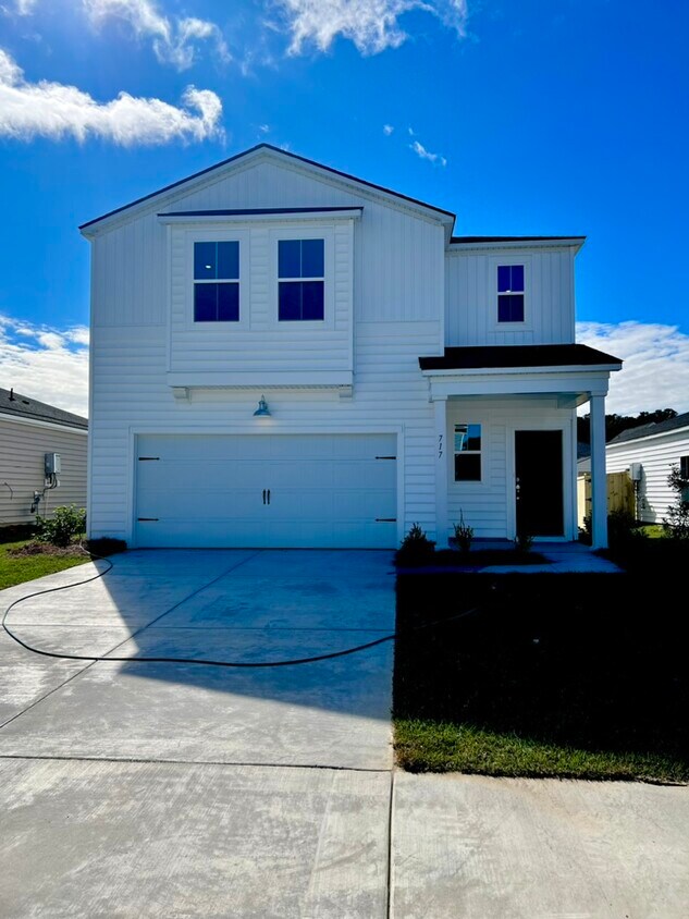 Foto principal - 717 Pine Warbler Ln