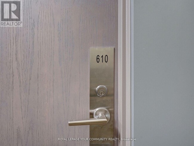 Photo du bâtiment - 9088 Yonge St