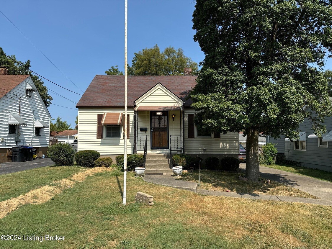 Primary Photo - 115 E Southern Heights Ave
