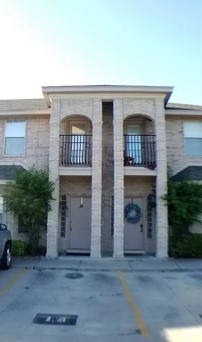 Foto del edificio - 8416 Springfield Ave